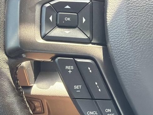Used 2018 Ford Expedition Max XLT w/ Equipment Group 202A RWD image 23