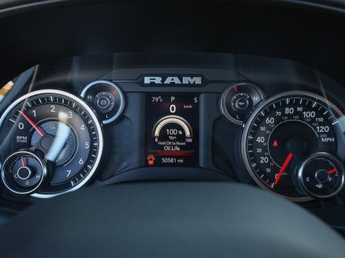 Used 2019 RAM 1500 Big Horn image 22