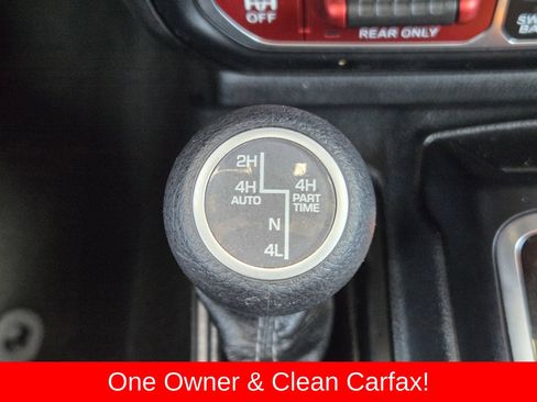 Used 2024 Jeep Wrangler Unlimited Rubicon 4xe AWD/4WD image 27