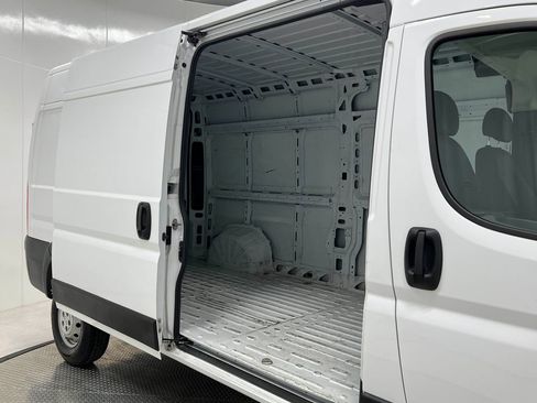 Used 2023 RAM ProMaster 2500 FWD image 29