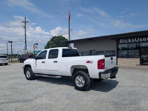 Used 2012 Chevrolet Silverado 2500 LT w/ Interior Plus Package AWD/4WD image 9