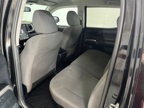 Used 2017 Toyota Tacoma SR5 w/ Tow Package AWD/4WD image 24