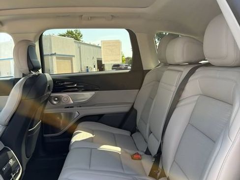 New 2026 Lincoln Nautilus Reserve AWD/4WD image 25