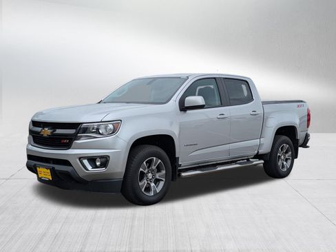 Used 2018 Chevrolet Colorado Z71 AWD/4WD image 3