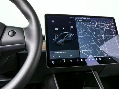 Used 2020 Tesla Model 3 Long Range image 12