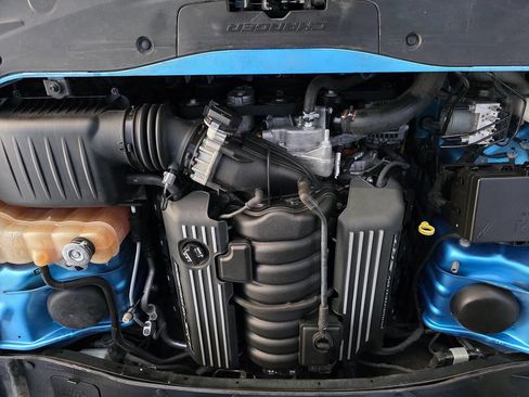 Used 2016 Dodge Charger R/T Scat Pack w/ Technology Group image 62