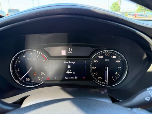 Used 2019 Cadillac XT4 Sport w/ LPO, Midnight Sport Package AWD/4WD image 30