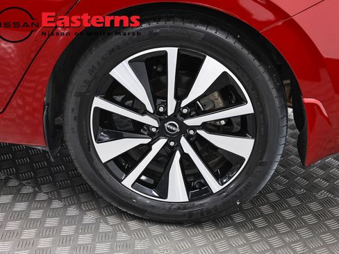 Used 2024 Nissan Sentra SV w/ SV Premium Package FWD image 33