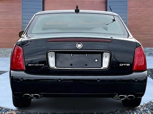 Used 2002 Cadillac De Ville DTS w/ Premium Equipment Pkg image 4