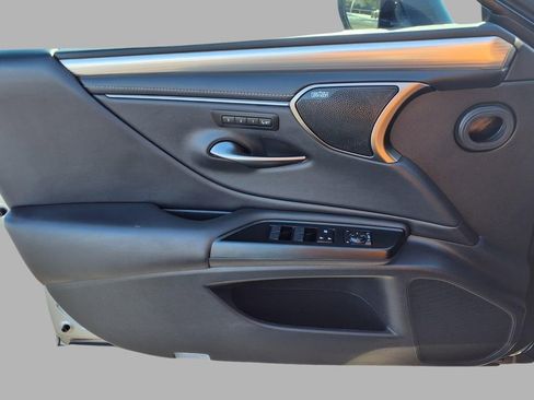 Used 2020 Lexus ES 350 F Sport image 17