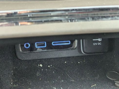 Used 2016 Jeep Grand Cherokee Laredo 75th Anniversary image 24