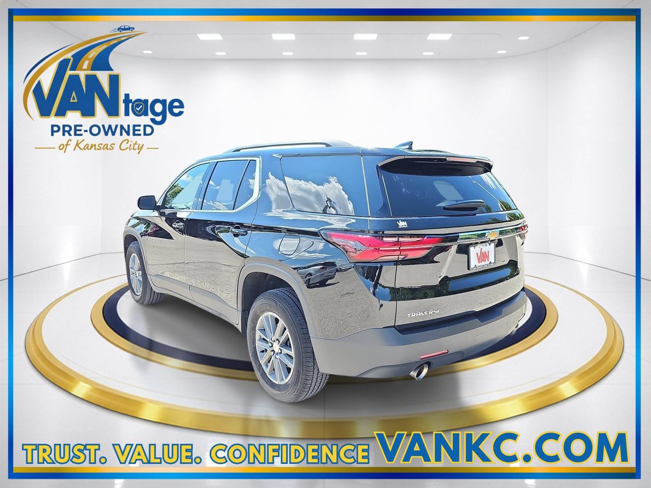 Certified 2023 Chevrolet Traverse LT FWD image 9