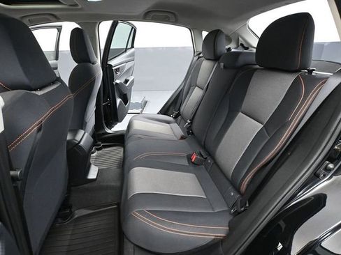 Used 2022 Subaru Crosstrek 2.0i Premium w/ Moonroof Package image 42