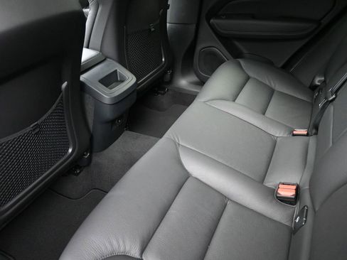 Used 2024 Volvo XC60 B5 Plus image 18