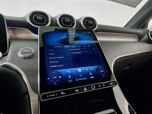 New 2026 Mercedes-Benz GLC 300 image 19