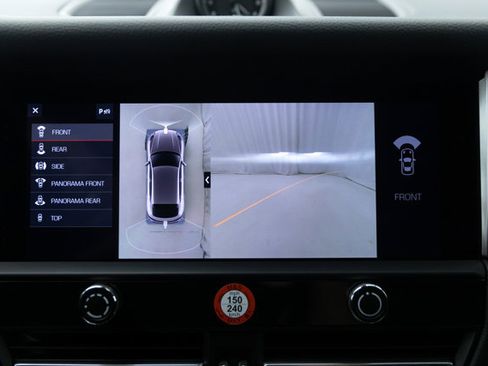 Used 2023 Porsche Macan AWD/4WD image 87