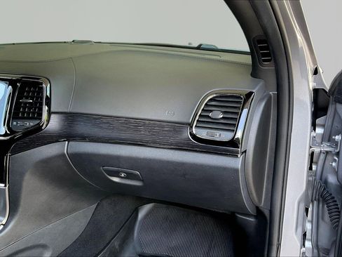 Used 2019 Jeep Grand Cherokee High Altitude AWD/4WD image 25