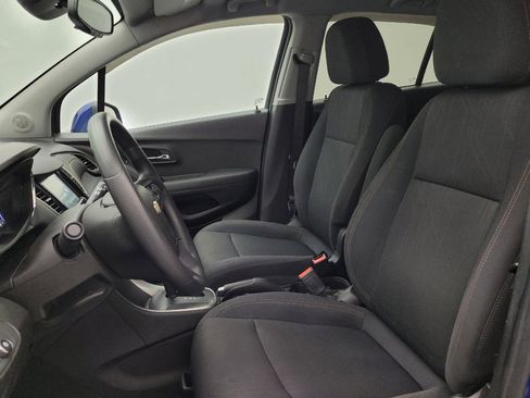 Used 2017 Chevrolet Trax LT FWD image 17