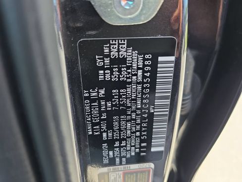 Certified 2025 Kia Sorento S w/ Panoramic Sunroof Package FWD image 29