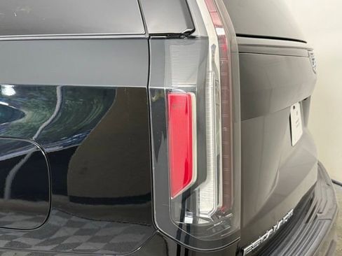 Used 2021 Cadillac Escalade ESV Sport w/ Driver Assist Tech Package image 12