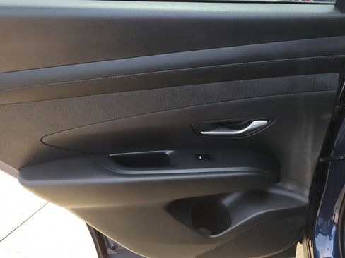 Certified 2025 Hyundai Tucson SEL image 12