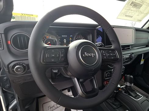 New 2026 Jeep Wrangler Unlimited Rubicon image 9