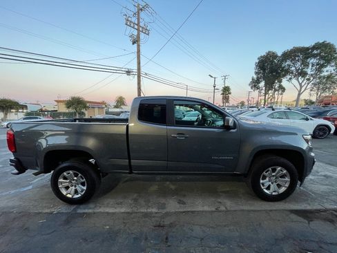 Used 2022 Chevrolet Colorado LT w/ Fleet Safety Package image 4