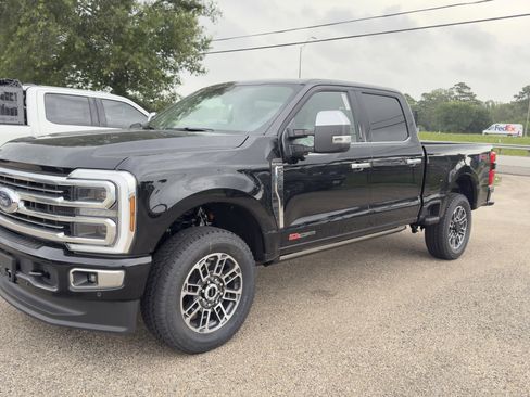 New 2026 Ford F250 Platinum w/ Platinum Plus Package AWD/4WD image 4