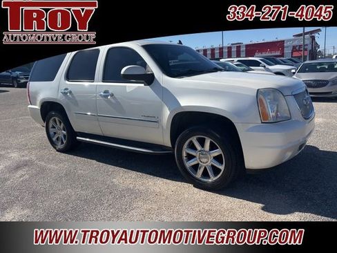 Used 2013 GMC Yukon Denali image 9