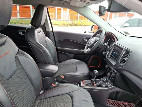 Used 2021 Jeep Compass Trailhawk image 12