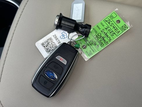 Used 2025 Subaru Outback Limited w/ Popular Package #2 AWD/4WD image 22