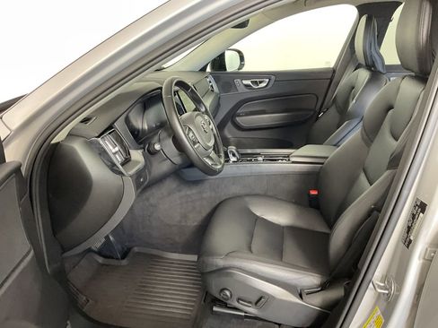 Used 2024 Volvo XC60 B5 Core AWD/4WD image 18