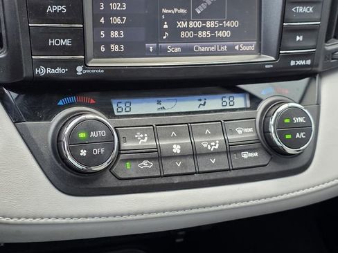 Used 2018 Toyota RAV4 XLE image 21