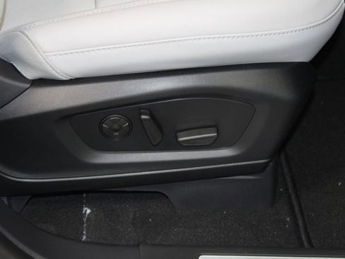 New 2026 Ford Explorer Platinum w/ LUX Leather Package image 27