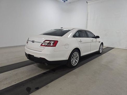 Used 2019 Ford Taurus Limited FWD image 4