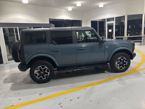 Used 2021 Ford Bronco Outer Banks image 9