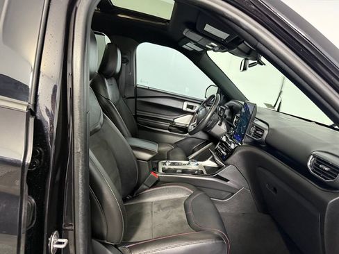 Used 2023 Ford Explorer ST w/ Equipment Group 401A AWD/4WD image 32