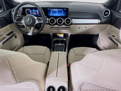 New 2026 Mercedes-Benz GLB 250 image 14