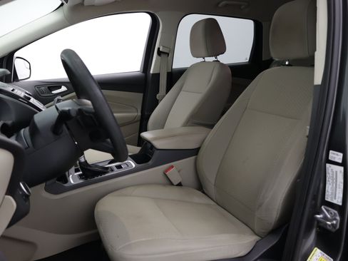 Used 2017 Ford Escape SE FWD image 15