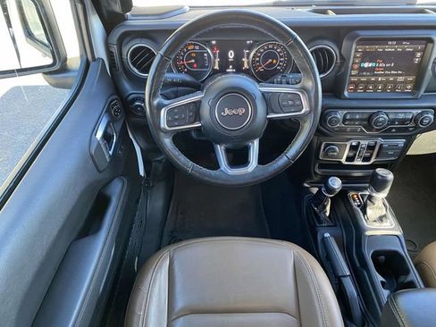 Used 2023 Jeep Wrangler Sahara w/ Cold Weather Group image 13