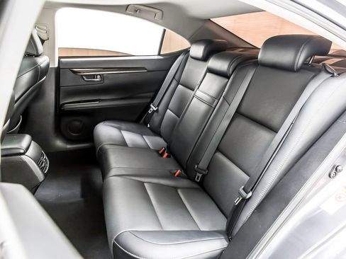 Used 2018 Lexus ES 350 w/ Premier Package FWD image 33