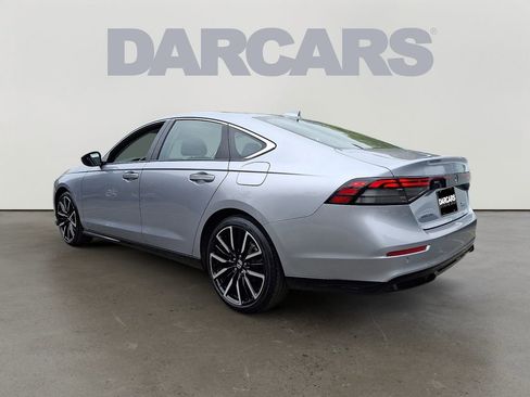 Used 2023 Honda Accord Touring image 5