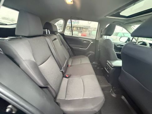 Used 2024 Toyota RAV4 XLE w/ Convenience Package image 21