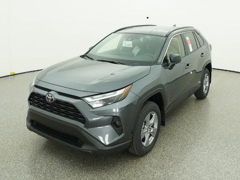 New 2025 Toyota RAV4 LE image 5