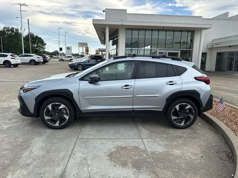 Used 2024 Subaru Crosstrek 2.5i Limited AWD/4WD image 2