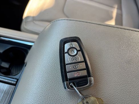 Used 2024 Ford Expedition Limited RWD image 21