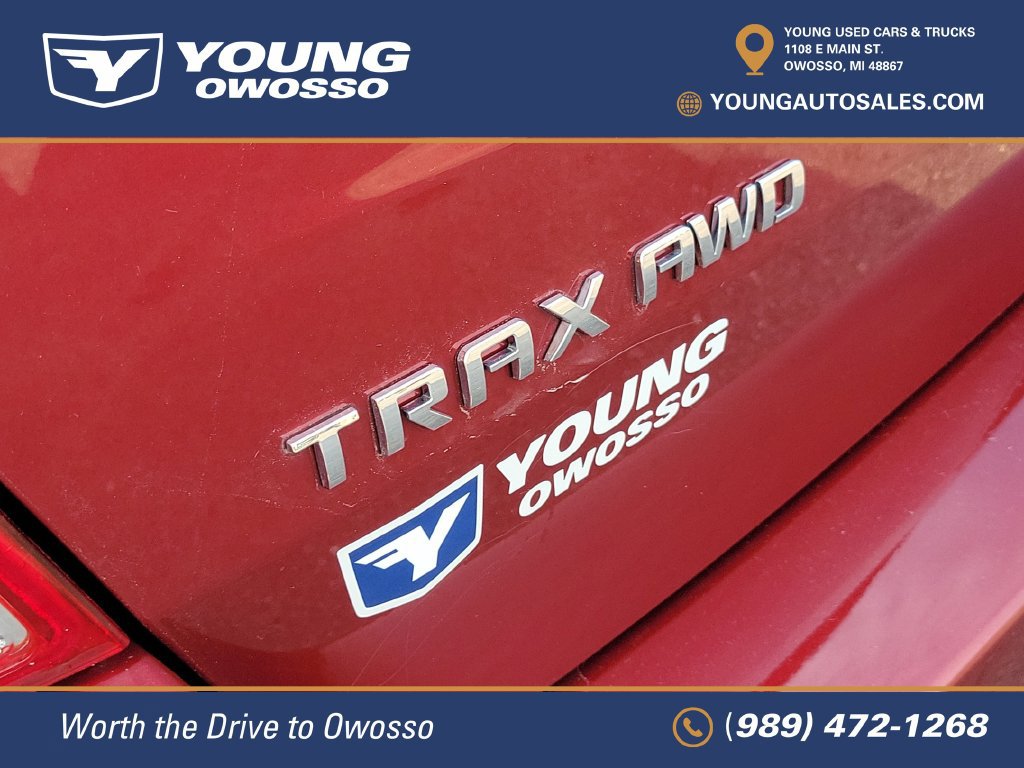 Used 2022 Chevrolet Trax LT w/ LT Convenience Package AWD/4WD image 7