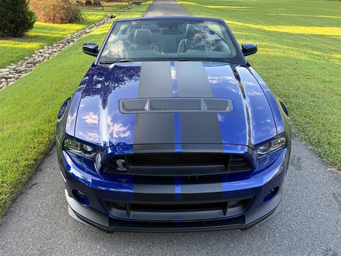 Used 2014 Ford Mustang Shelby GT500 w/ Equipment Group 821A RWD image 13
