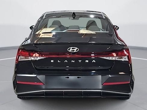 New 2026 Hyundai Elantra SEL Sport Premium FWD image 6