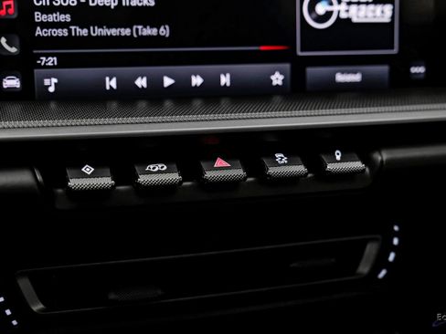 Used 2024 Porsche 911 Carrera w/ Premium Package image 54